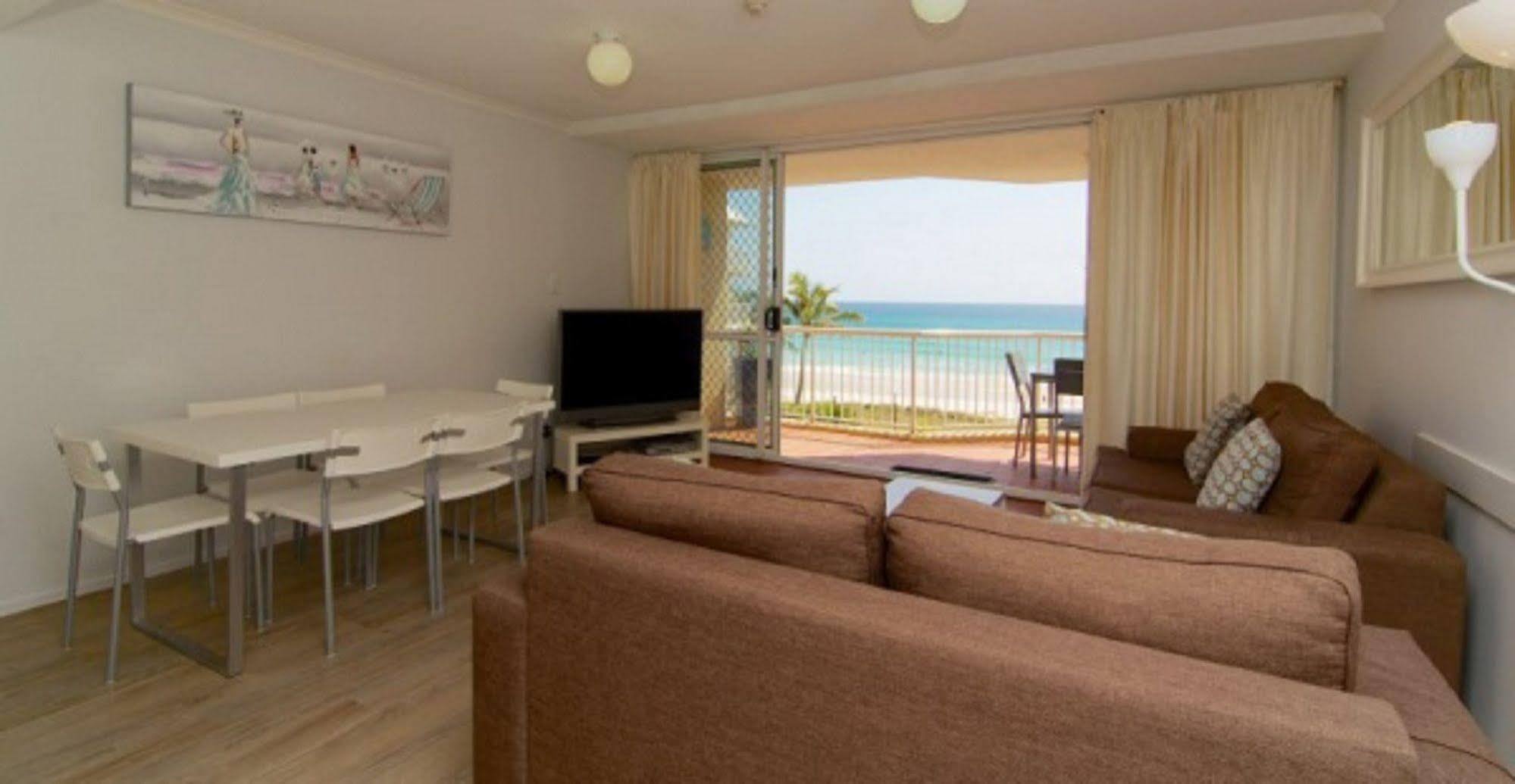 Crystal Beachfront Apartments Gold Coast Exterior photo