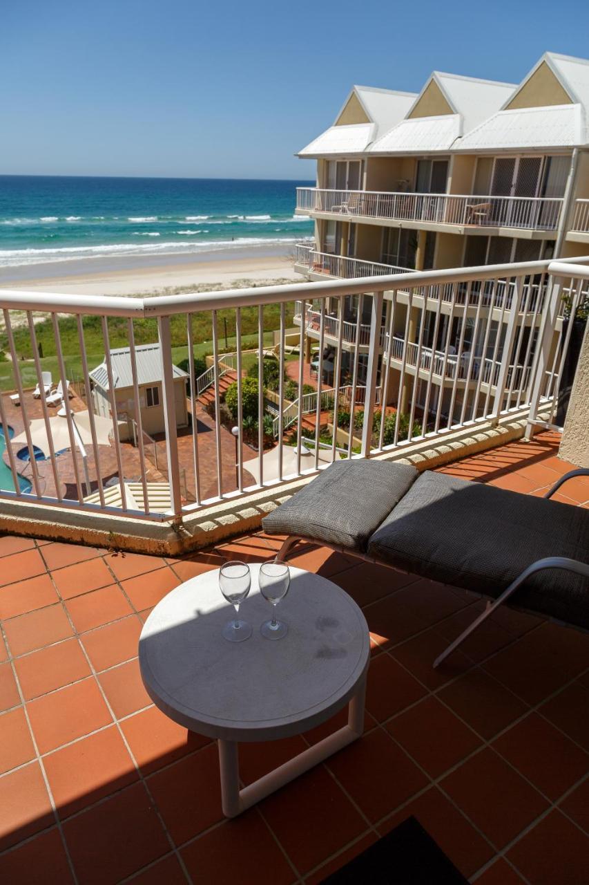 Crystal Beachfront Apartments Gold Coast Exterior photo